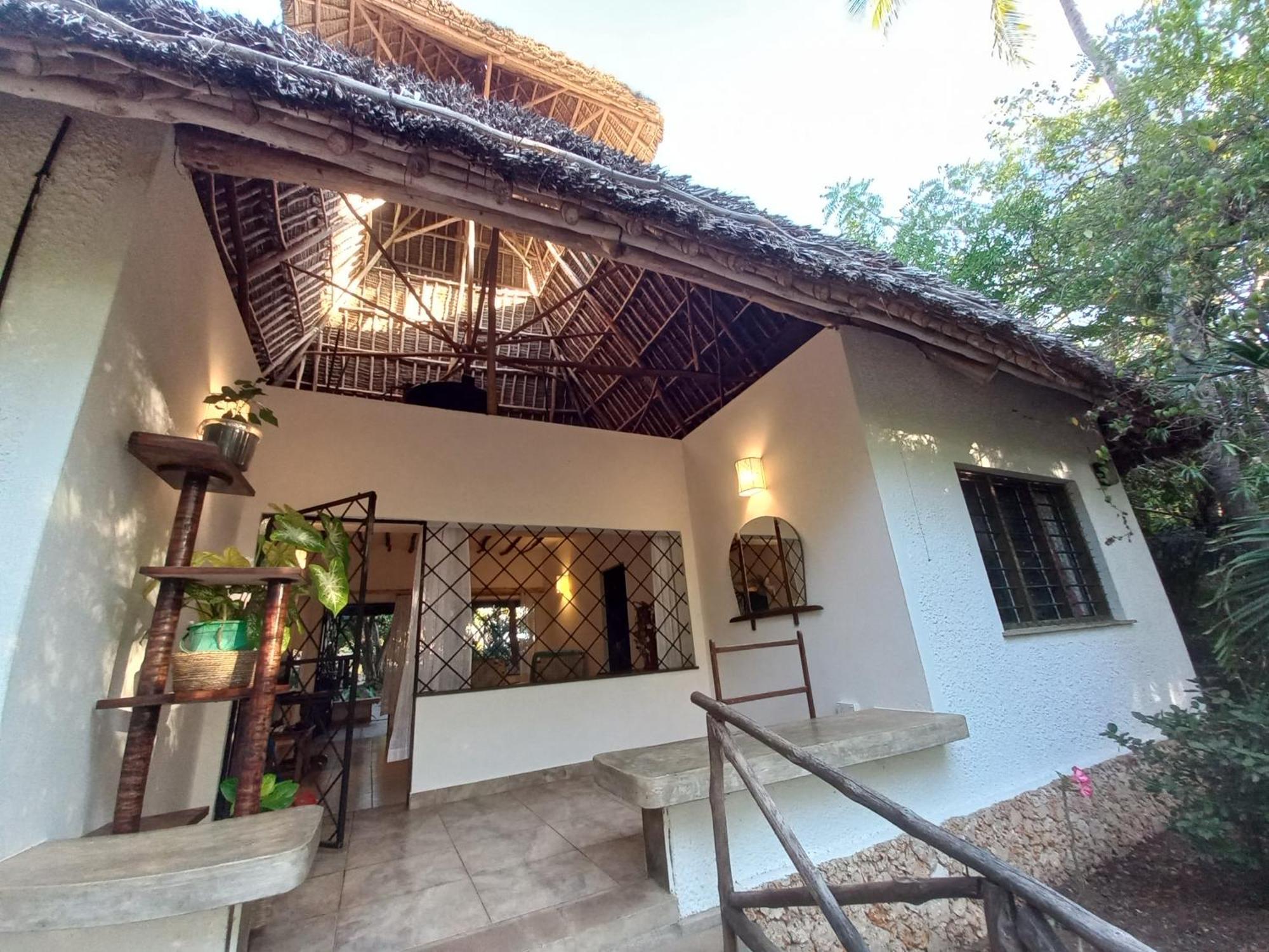 Watamu Beach Cottages Habitación foto